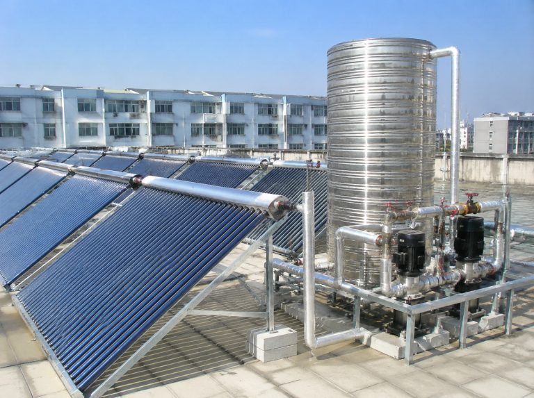 魏都区商用大容量真空管太阳能热水系统